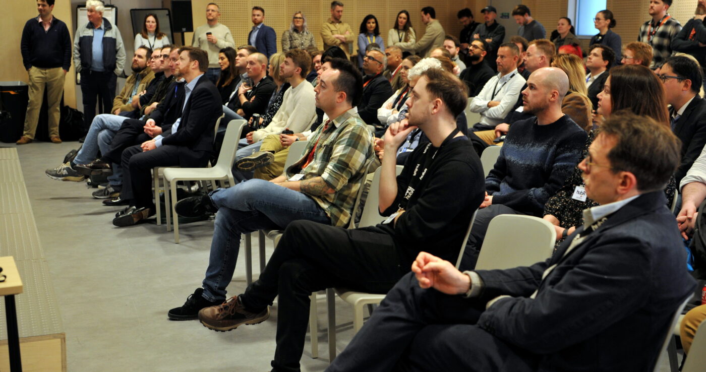 Crowd at Hub8 Connect